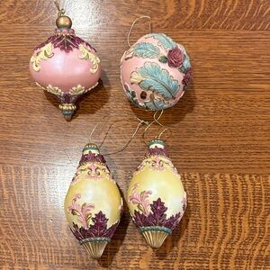 Elegant mauve Holiday Ornaments